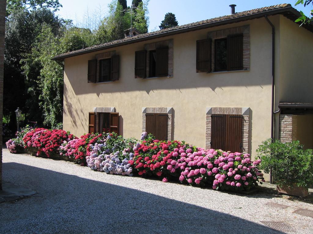 Montecorneo Country House Ponte San Giovanni Exterior photo